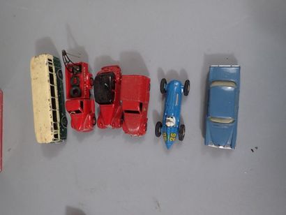 *DINKY TOYS et fabricants divers. 10 véhicules...