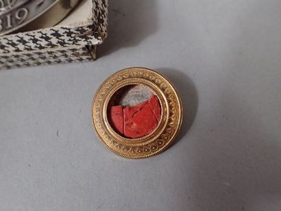 * Bracelet manchette en métal. Travail d'Afrique...