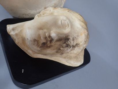 ATELIERS DE MOULAGE-MUSEE DU LOUVRE. Tête...