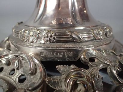 CAILAR BAYARD, vase en métal argenté à décor...