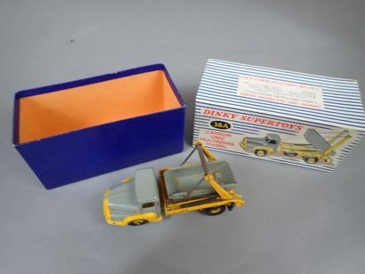 DINKY SUPERTOYS France. Réf 38 A. Camion...