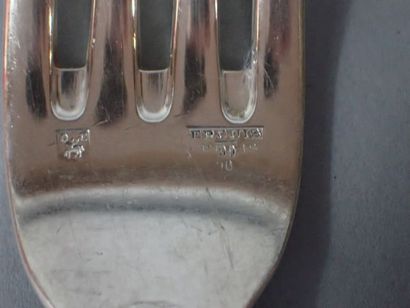 Couvert de service à poisson en argent. On...