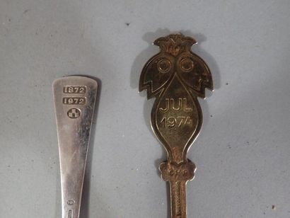 Deux cuillères souvenir en argent danois...