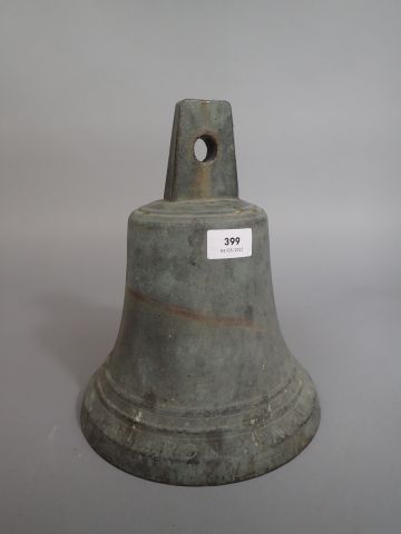 Edouard BIRON fondeur à Paris, cloche en...
