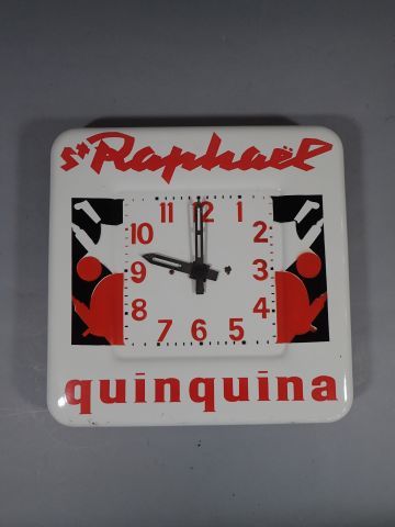 SAINT RAPHAËL QUINQUINA. Horloge murale publicitaire...