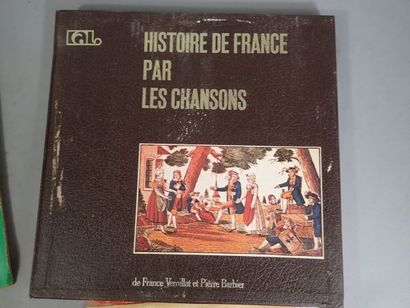Lot de 23 vinyles 33 tours (25cm de diamètre),...