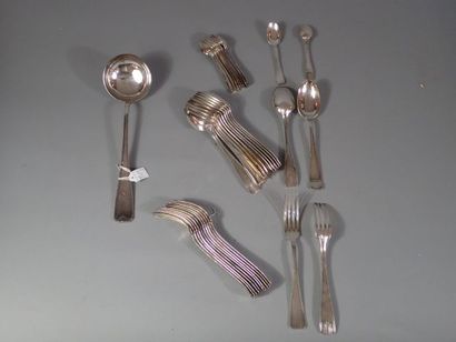 Partie de ménagère en métal argenté(84),...