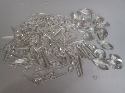 Ensemble de pampilles en verre en vrac