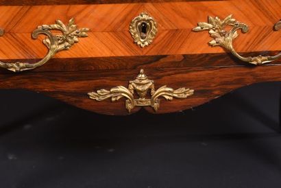 Commode en bois de violette et amarante en...