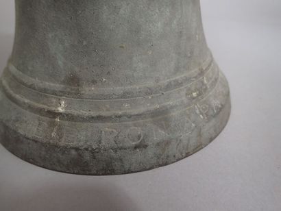 Edouard BIRON fondeur à Paris, cloche en...