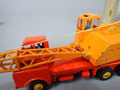 DINKY SUPERTOYS France. Réf 972. Camion Grue...