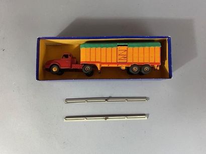 DINKY TOYS France réf 36 B. Tracteur Willème...