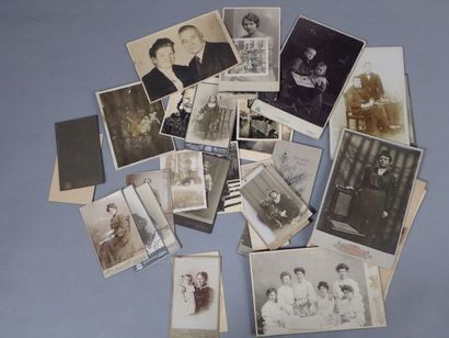 Ensemble d'une vingtaine de photographies...