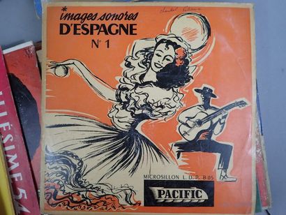 Lot de 23 vinyles 33 tours (25cm de diamètre),...
