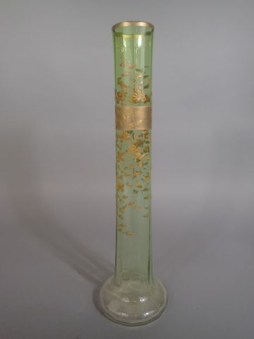 MOSER à Karlsab, vase soliflore en verre...