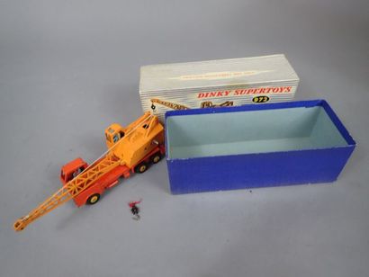 DINKY SUPERTOYS France. Réf 972. Camion Grue...
