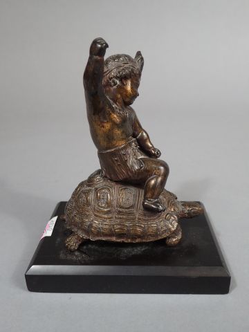 Ecole du XIXème siècle « Putto chevauchant...
