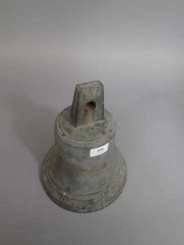 Edouard BIRON fondeur à Paris, cloche en...