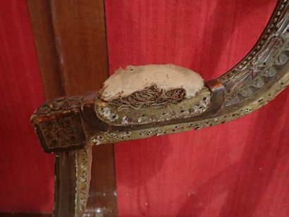 Carcasse de bergère à oreille en bois sculpté...