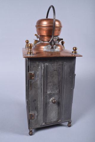 Lanterne en cuivre, laiton et fer pour les...
