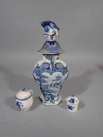 Mennecy. Manufacture du Duc de Villeroy....