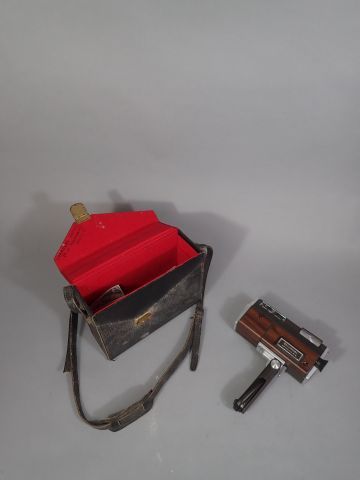 BELL et HOWELL, Autoload model 44 F, caméra...