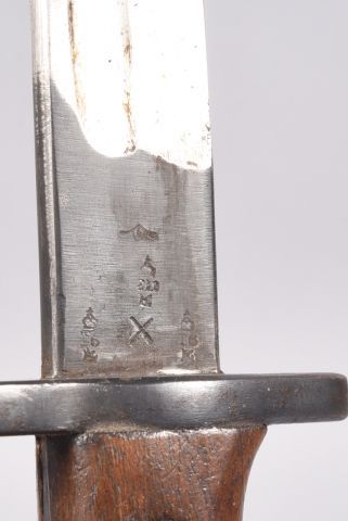 GB. Baïonnette modèle 1907, poignée à plaquette...