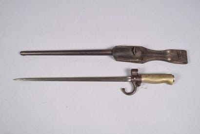 France. Baïonnette modèle 1886 raccourcie....