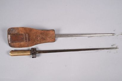 France. Baïonnette modèle 1886-15 raccourcie....
