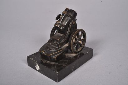 Presse-papier « Minenwerfer » en bronze à...