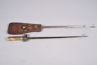 France. Baïonnette modèle 1886-15 raccourcie....