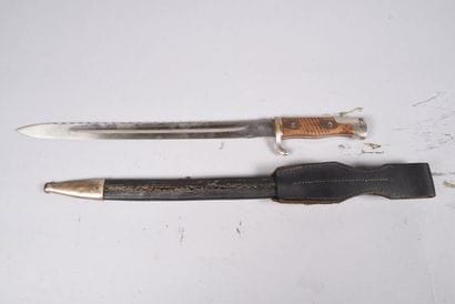 Allemagne- Rare baïonnette type 98-02. Poignée...