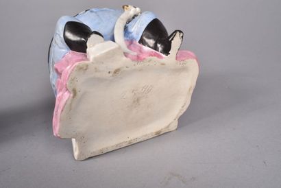 Pot à tabac «Officier bavarois» en porcelaine...