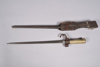 France. Baïonnette modèle 1886 raccourcie....