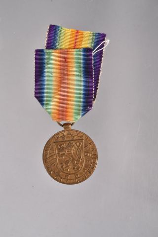 Tchécoslovaquie. Médaille interalliée, signée...