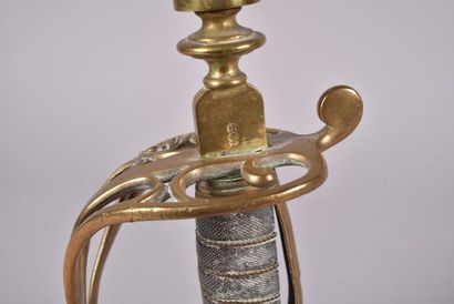 Bougeoir en bronze réalisé à partir d’une...