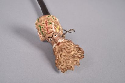 Lot : une coupelle en faïence anglaise «...