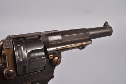Revolver type 1874 de la manufacture d’Armes...