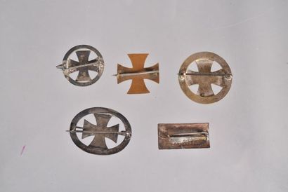 Allemagne. Ensemble de 5 petites broches...