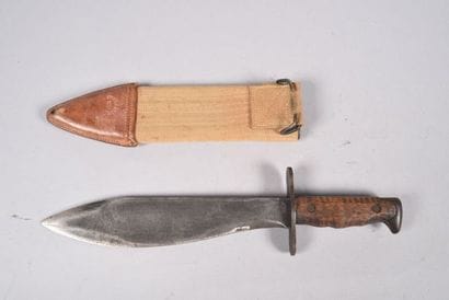 US. Bolo M-1917. Poignée à 2 plaquettes bois...