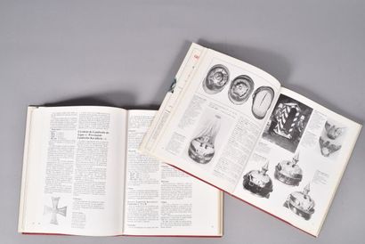 Jean Louis LARCADE. « Casques à pointes et...