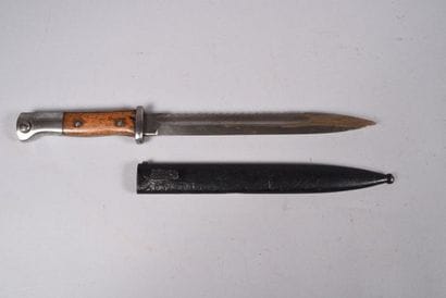 Baïonnette modèle 1884-98 2ème type à dents...