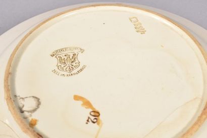 Tasse allemande en porcelaine Alsace-Lorraine....