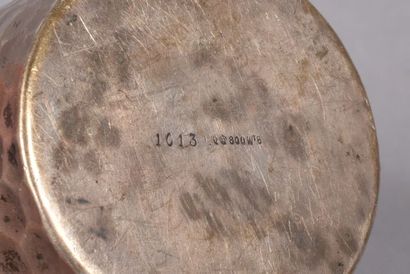 Timbale en argent poinçonnée avec gravure...