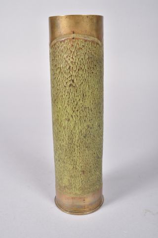 Artisanat de tranchée : douille de 75 travaillée...