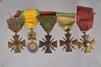 France. Ensemble de 4 croix de Guerre dont:...