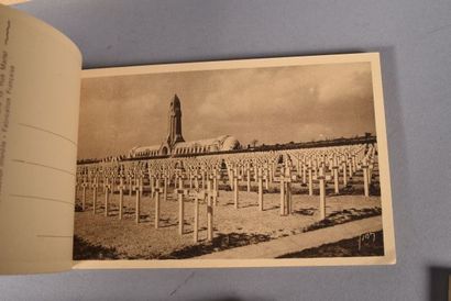 12 carnets de cartes-postales : Verdun, Douaumont,...