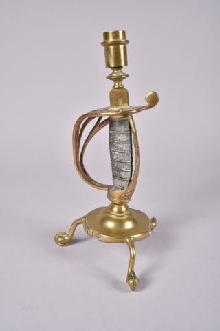 Bougeoir en bronze réalisé à partir d’une...