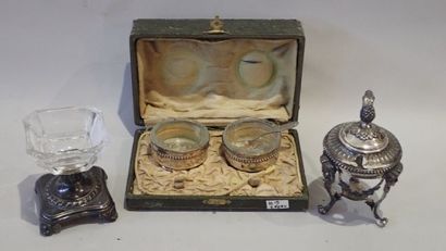 Monture de moutardier en argent à décor de...