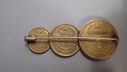 Pince à billet en argent centré d'une pièce...